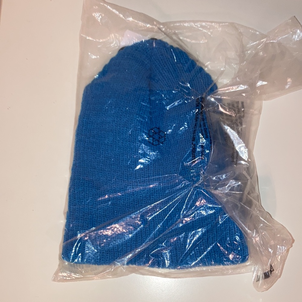 Athleta Trouble Beanie Knit Hat - Azalea Blue